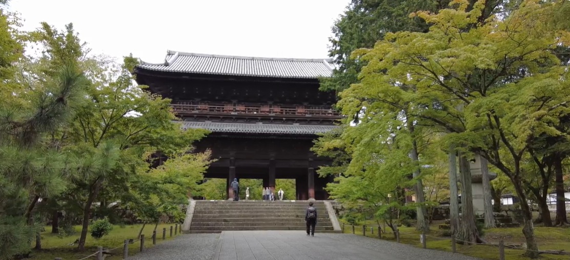 最初に訪れたのは、南禅寺の象徴でもある三門。
