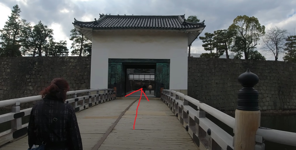れでは、本丸に向かいます
