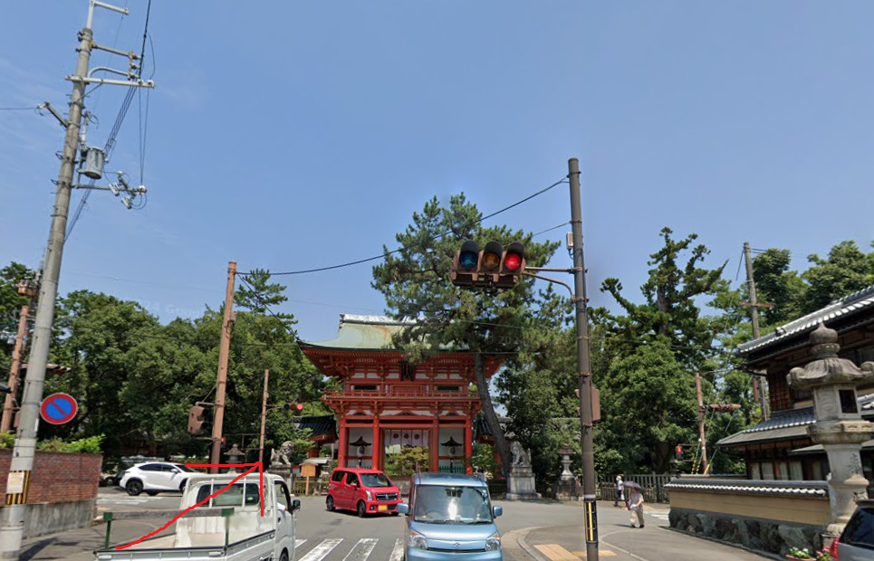 約400ｍ行くと、今宮神社に突き当たります。
