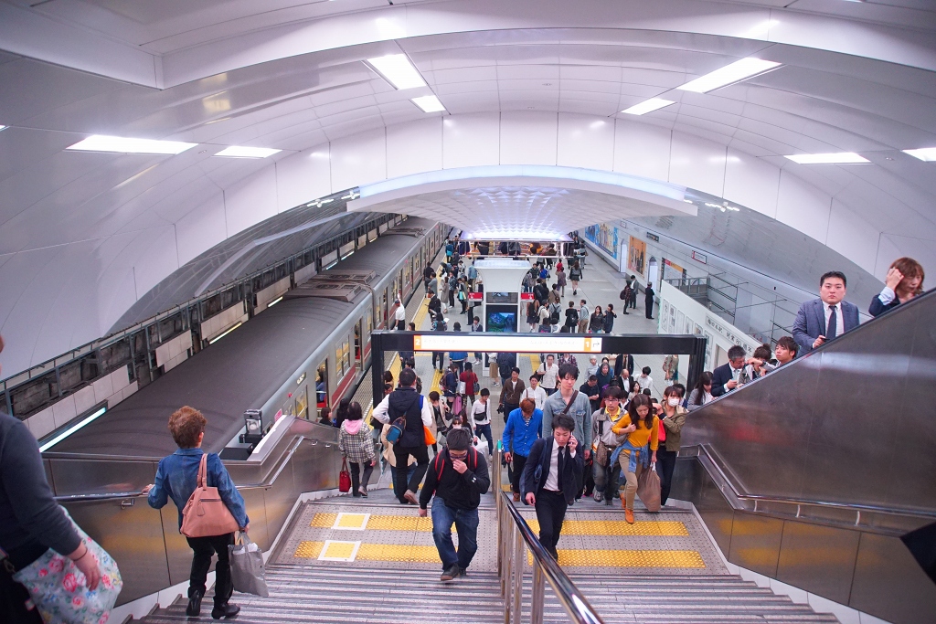 御堂筋線梅田駅から Jr大阪駅へのアクセス 乗換え おすすめの行き方を紹介します 関西のお勧めスポットのアクセス方法と楽しみ方関西のお勧めスポットのアクセス方法と楽しみ方