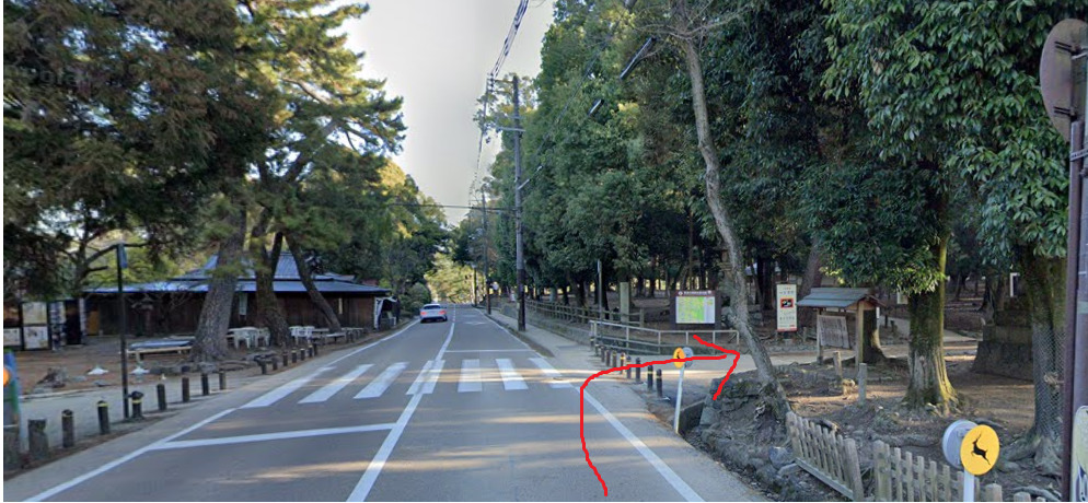 そして、約30ｍ先を右折します