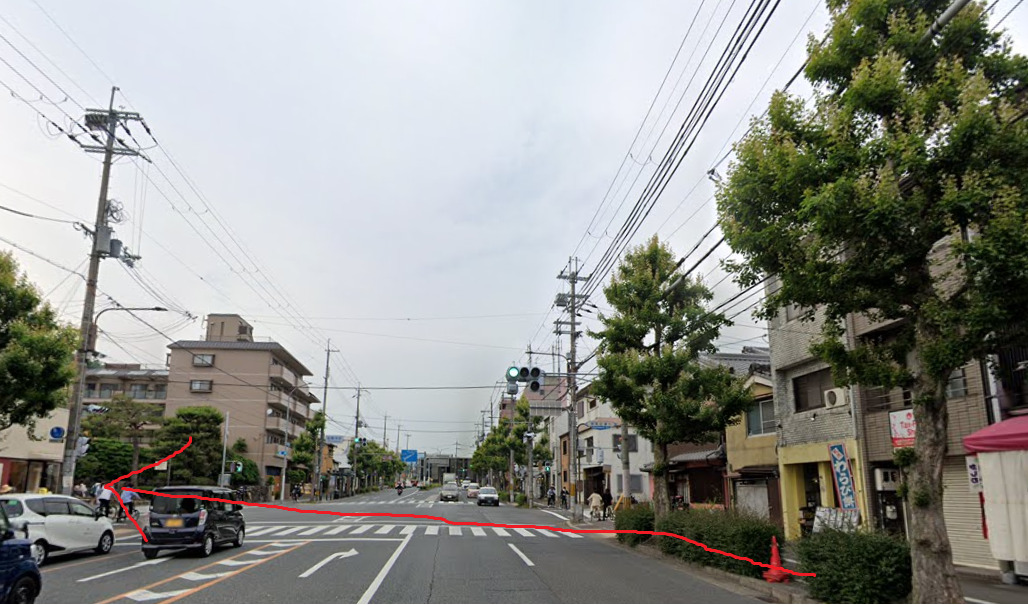 そして、すぐの信号を左折します。