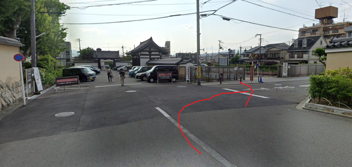 右です。