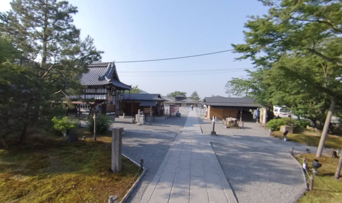 高台寺に到着です。