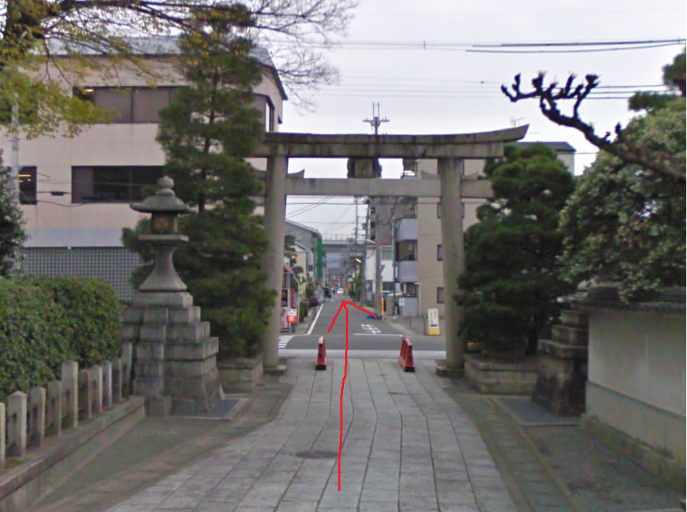 城南宮の鳥居から出て、真っすぐ直進です。