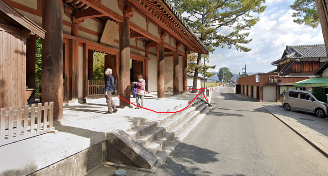 唐招提寺の南大門から出て、左折します